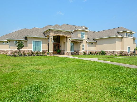 3rd image of 18519 La Paloma Estates Dr
