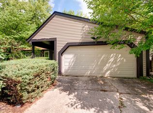 526 Emerson Cir, Bolingbrook, IL 60440