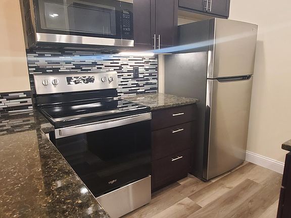 2nd image of 60 Stevens St W #12