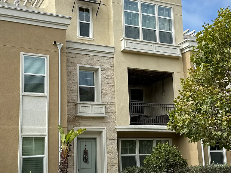 503 Winchester Dr — Photo 1