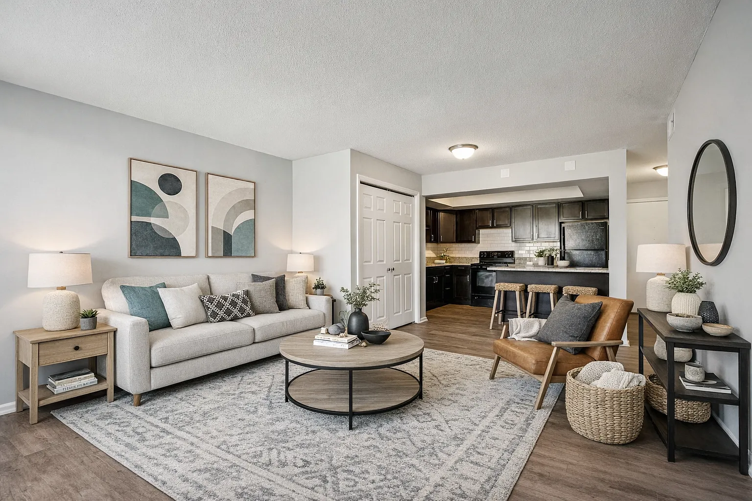 Edgewater Apartments — Photo 1