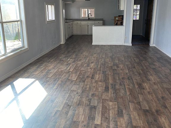 2nd image of 603 E Ireland St