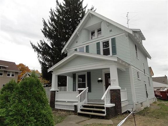 2nd image of 448 Palm Ave