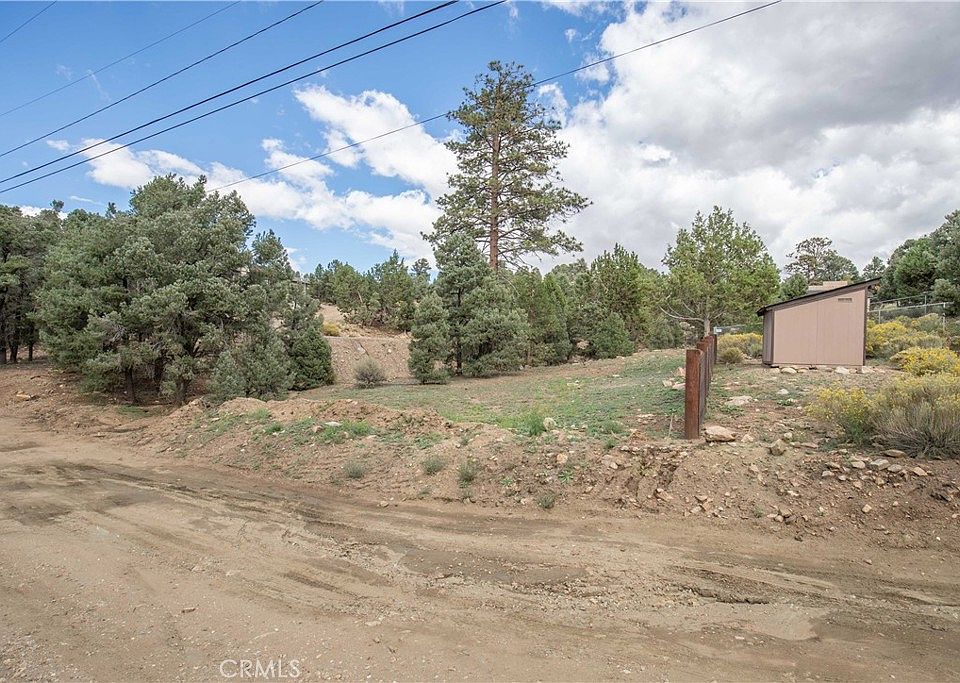 1st image of 1657 Upland Dr #6