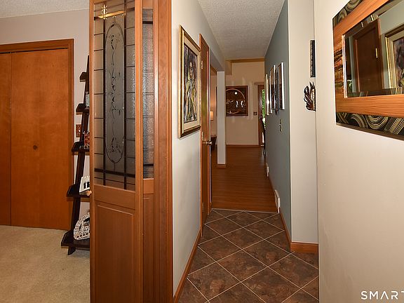 4th image of 105 Maple Avenue #5