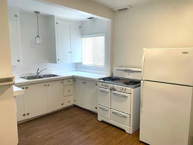 34 Granada Ave — Photo 6