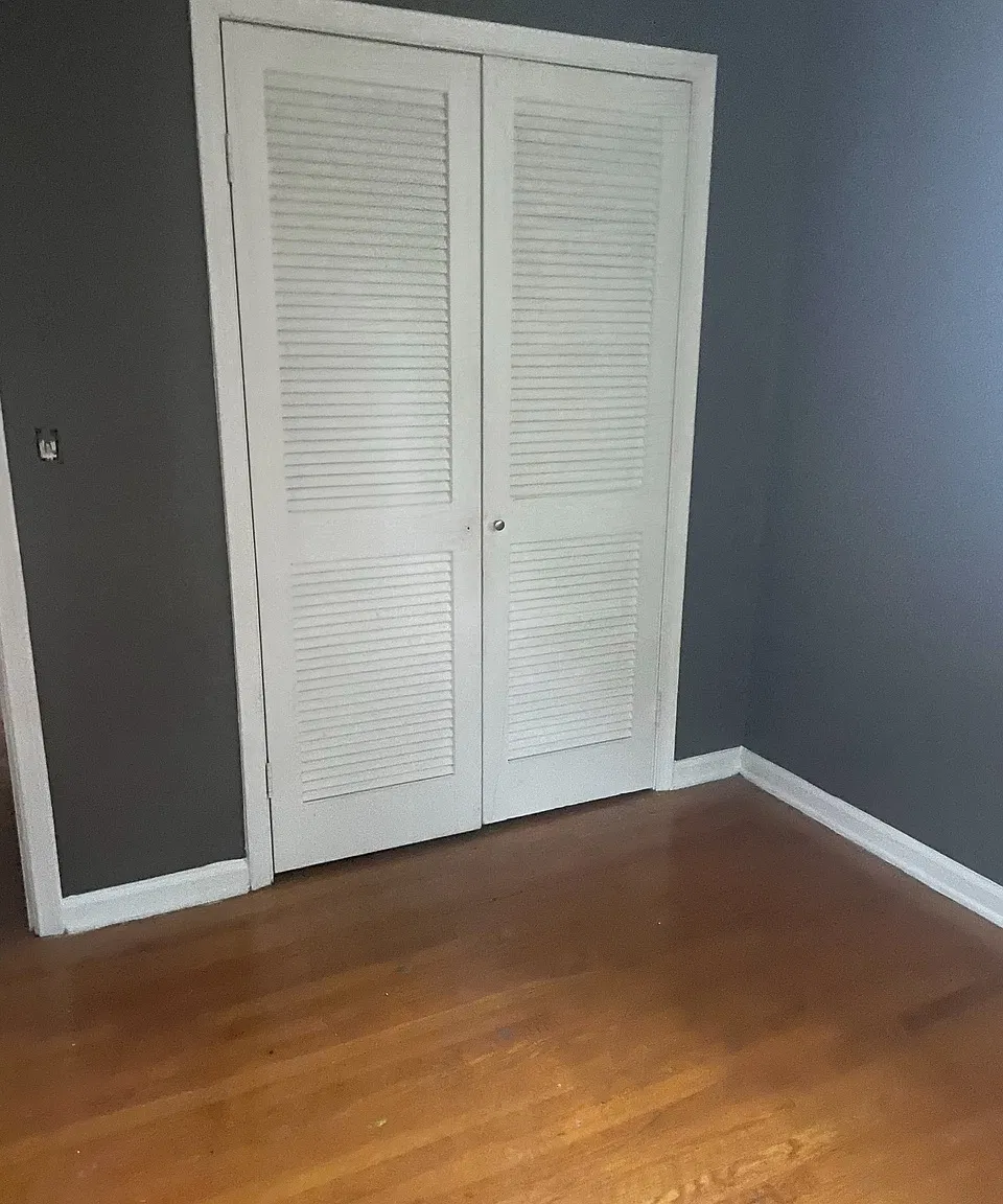 3 bed, 1.5 bath, 1000 sqft, $1,095 — Photo 2