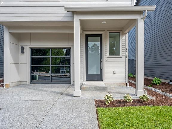 2nd image of 5029 NE 113th Loop