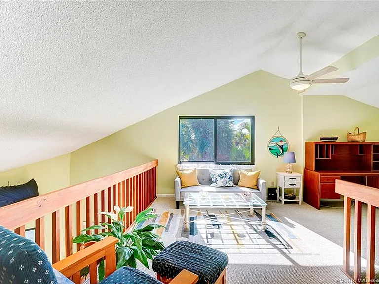 233 NE Edgewater Dr #204 — Photo 45