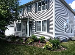 322 Kensington Dr, Oswego, IL 60543