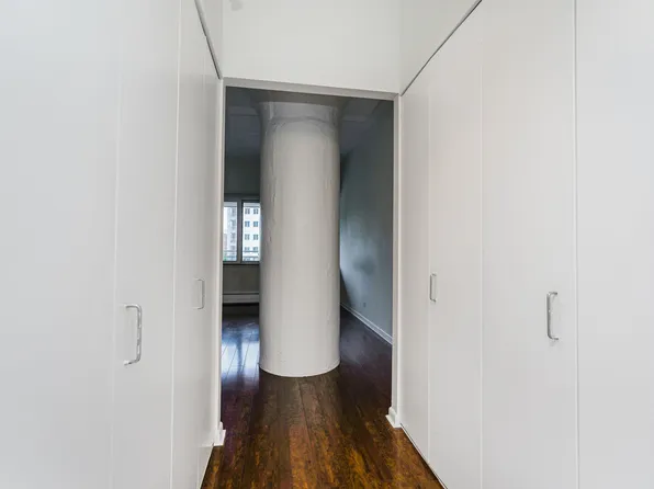 80 Bay Street Landing image 22 of 31