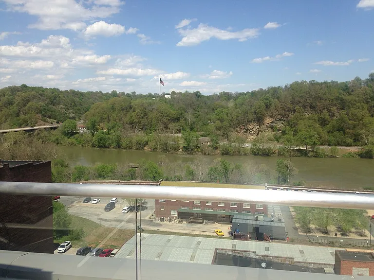 River Lofts West — Photo 22