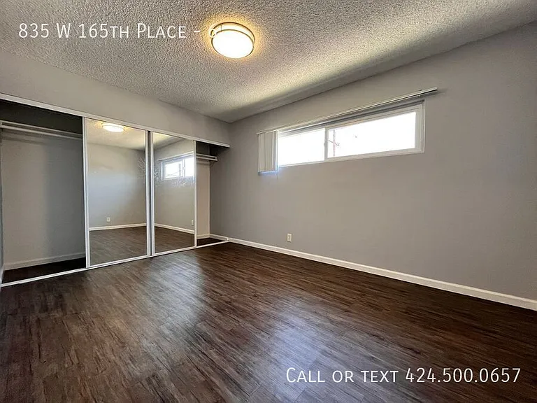 835 W 165th Pl #6 — Photo 16