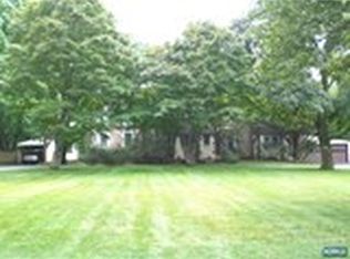 140 Chestnut St, Englewood, NJ 07631