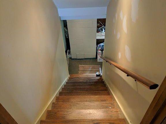 5th image of 654 Beautyview Ct