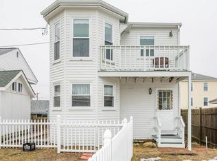 2 12th St W #2, Salisbury, MA 01952