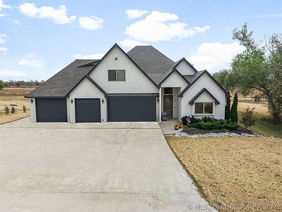 2nd image of 25327 Stonebridge Pkwy