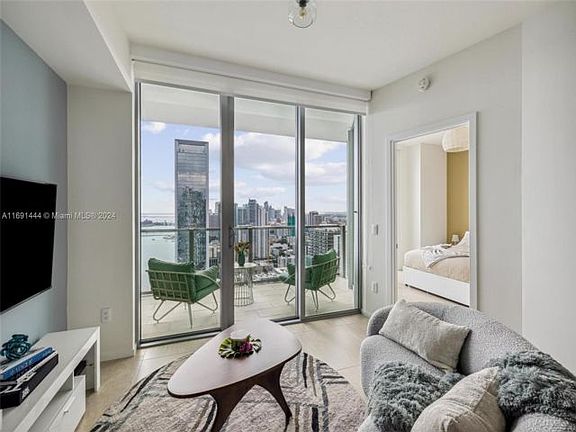 3rd image of 2900 Ne 7th Ave #4208