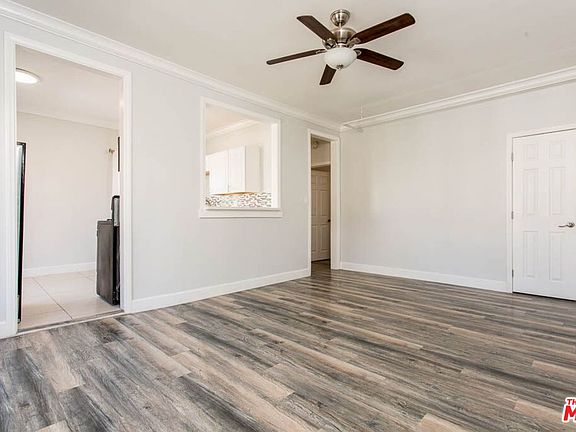 5th image of 238 S Mariposa Ave