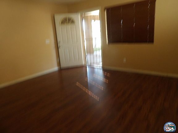 2nd image of 853 Cedar Ave