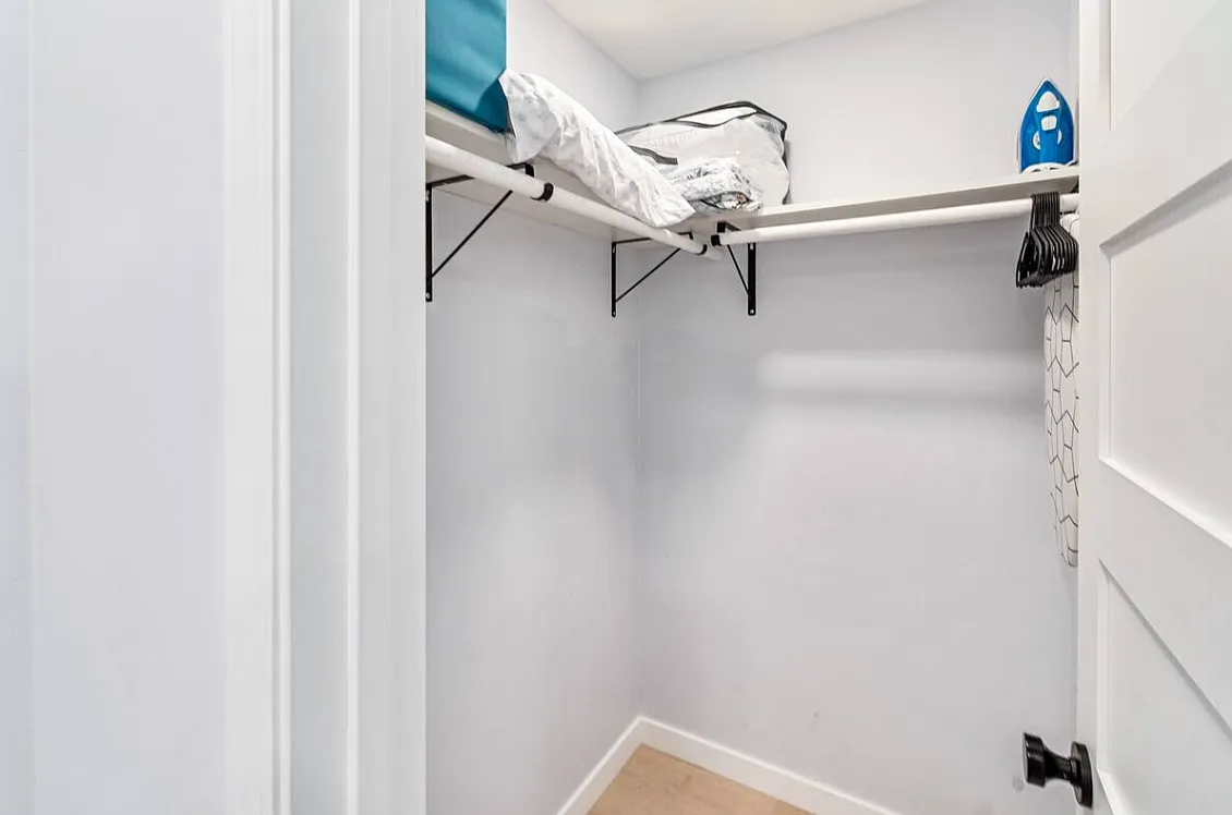 1 bed, 420 sqft, $3,450 — Photo 4