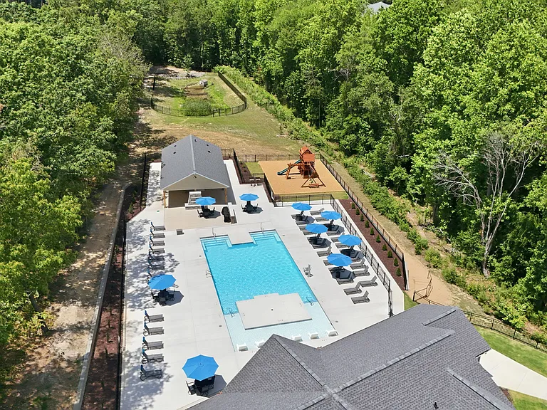 Pine Reserve Apartments — Photo 49