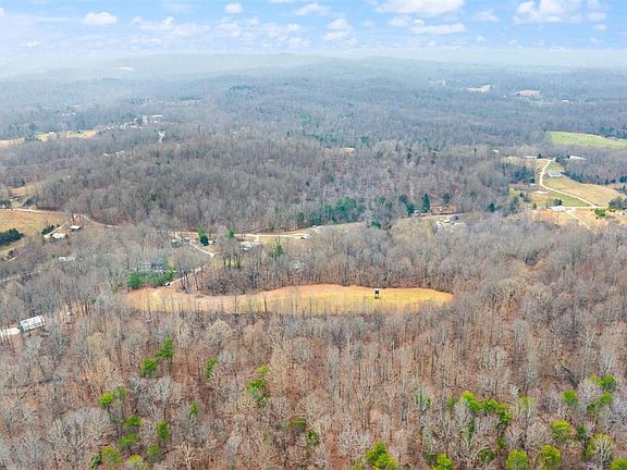 4th image of 1266 Campground Rd