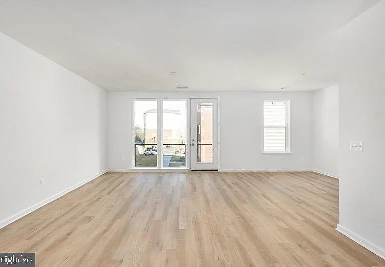 2514 Neabsco Common Pl — Photo 22