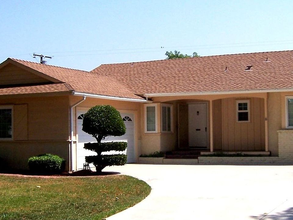 1226 W. Eckerman Ave.