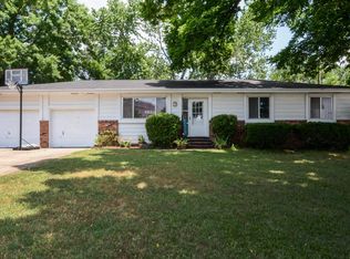 1713 Colonial Dr, Branson, MO 65616