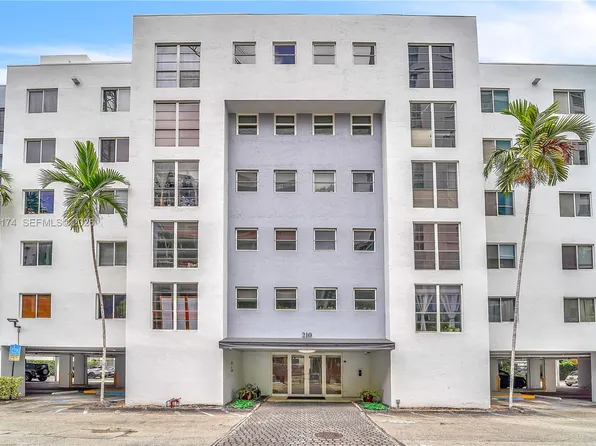 210 SW 11th St, Miami, FL