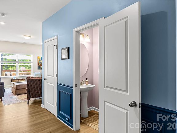 5th image of 5927 Palmer Dr