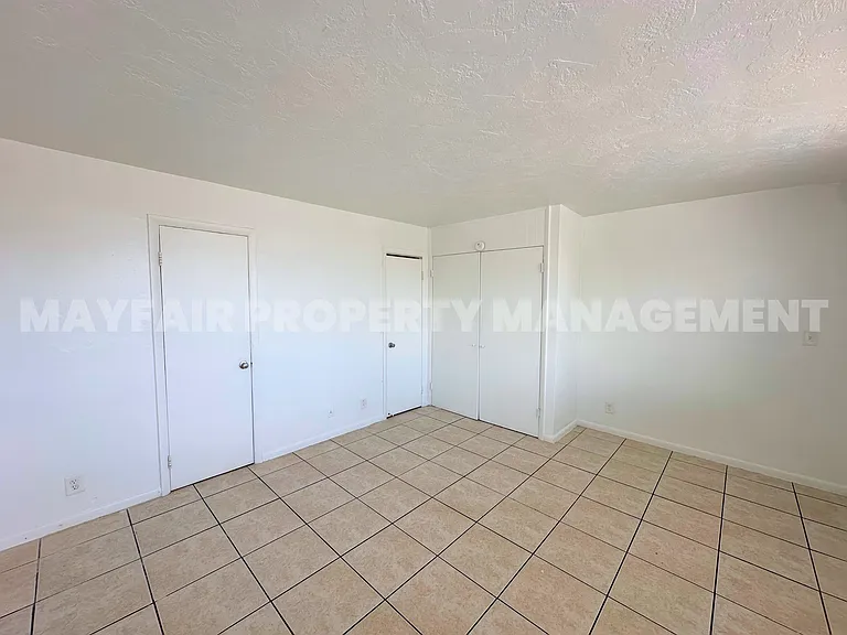 4611 South Congress Ave — Photo 8