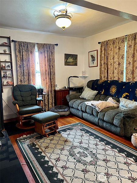4th image of 2274 Elmway