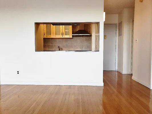 Rented by Azure Realty NY LLC | media 5