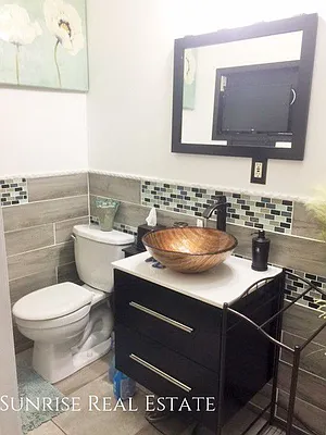 Rented by Sunrise Real Estate | media 8