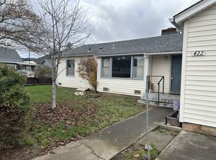 422 E 2nd Ave, Riddle, OR 97469