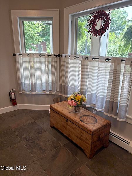 3rd image of 130 Regent Street Unit 1