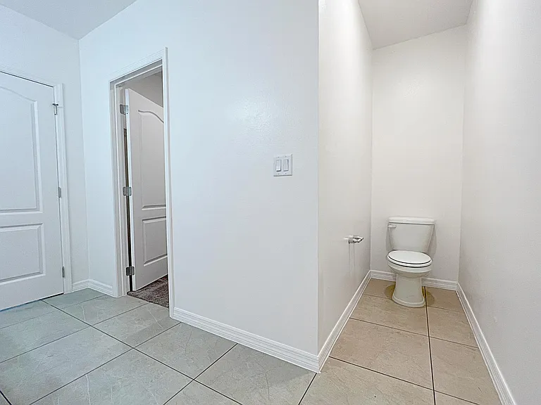 1162 Oak Bluff Dr — Photo 15