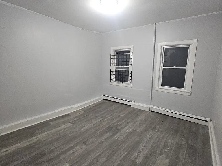 94 N 3rd St #3 — Photo 11