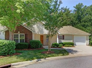233 Oak Village Pkwy, Mooresville, NC 28117