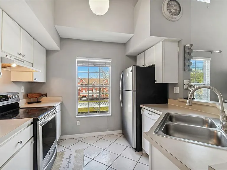 10462 White Lake Ct — Photo 11