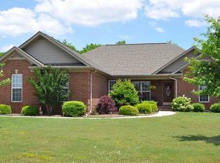 115 Castlehill Dr, Meridianville, AL 35759