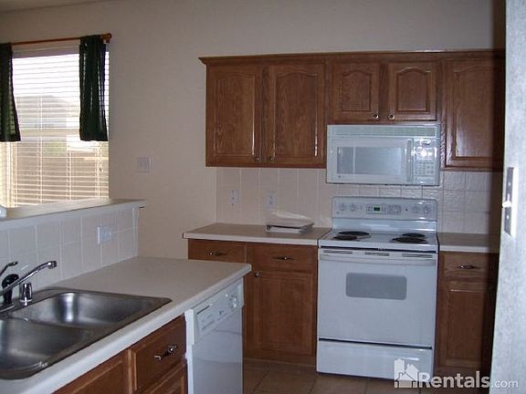 3rd image of 1530 Vista Bend Dr