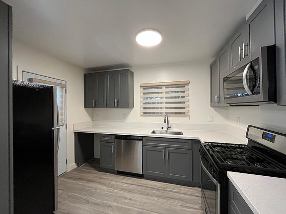 5th image of 1760 S Bentley Ave APT 2