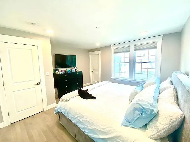 35 Franklin St #1 — Photo 7