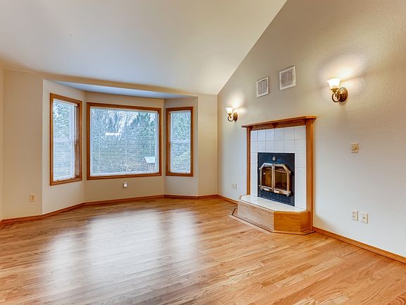 4th image of 18607 126th St SE