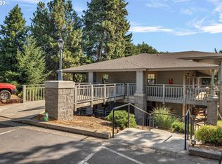 105 Country Club Rd UNIT 12, Hood River, OR 97031