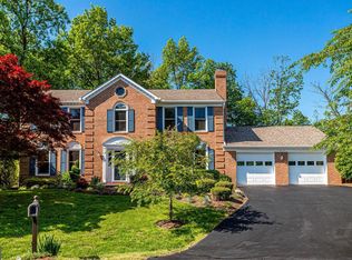 11615 Holly Briar Ln, Great Falls, VA