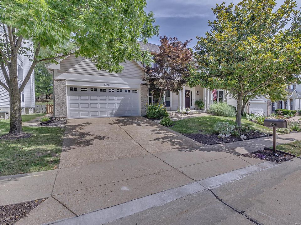 2nd image of 17001 Westridge Oaks Dr